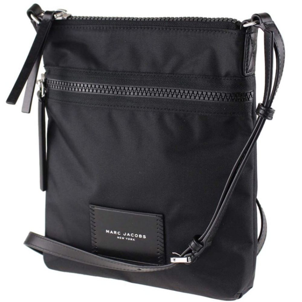 MARC JACOBS crossbody. -